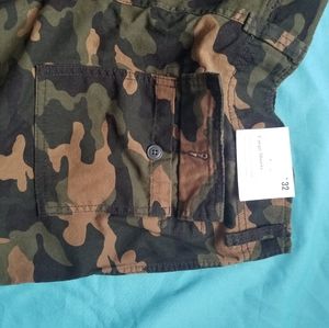 Goodfellow Army Cargo Shorts